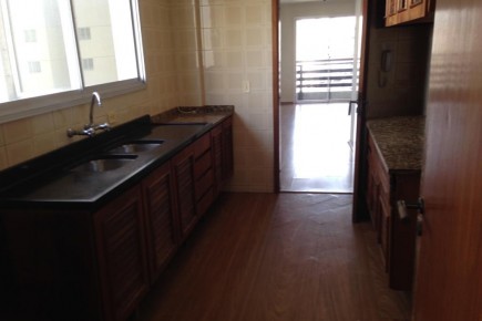 Vendo Apartamento na Rua Bento Viana n° 932 - Curitiba PR